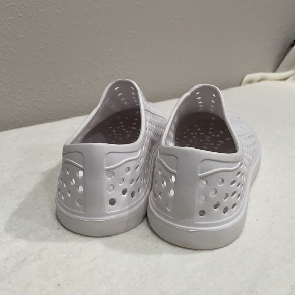 Hole shoes Women’s - Picture 3 of 6